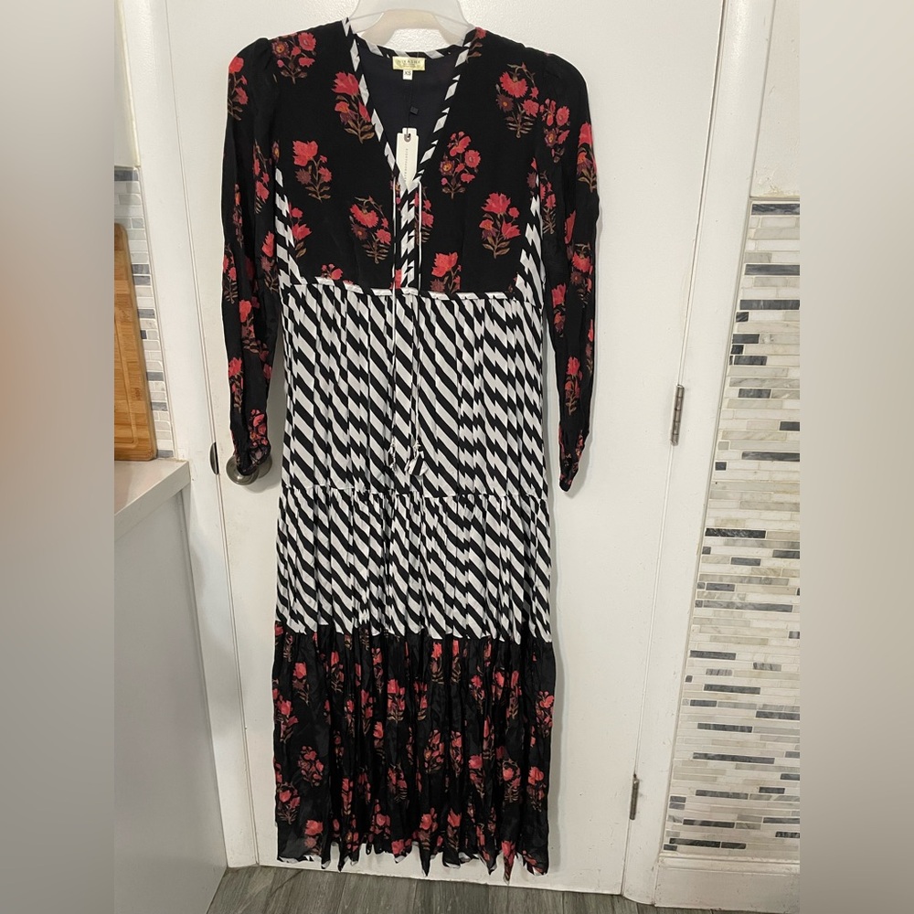 Anthropologie Nikasha Black red floral contrast Stripes Maxi Long
Sleeve dress - Picture 4 of 14